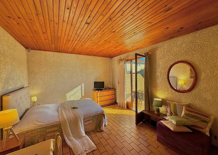 Rouge Gorge - A 500m Des Plages